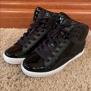 Pastry PopTart Glitter girls’ dance shoes, size 3.